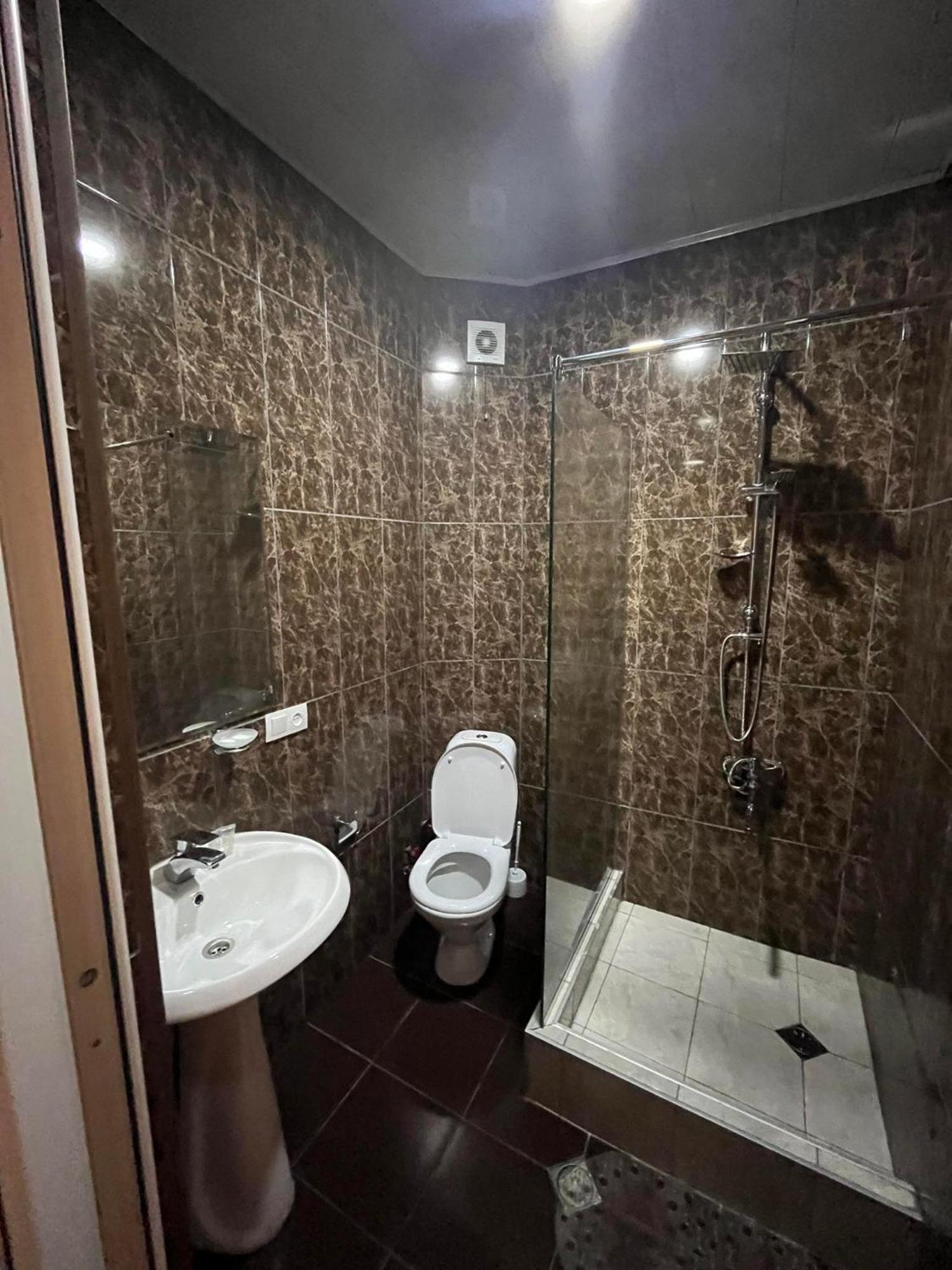 Sunny Hotel Тбілісі Екстер'єр фото
